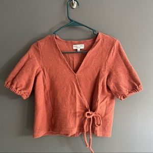 Madewell Texture & Thread size small cropped wrap top